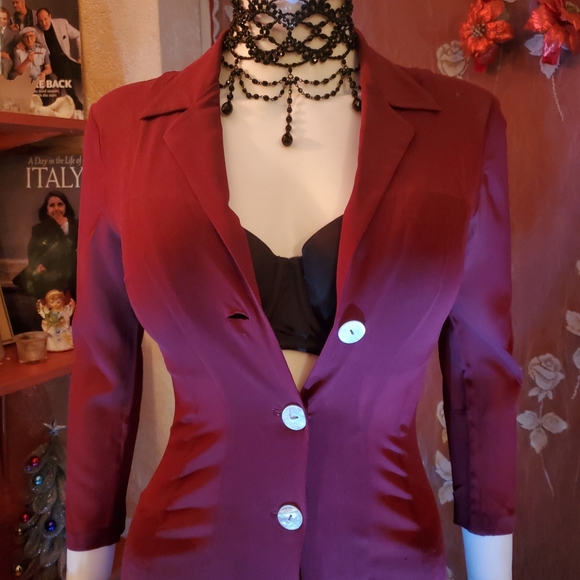 🖤EUC VNTG Burgundy Cover up by Dolce & Gabbana🖤 - Picture 8 of 17